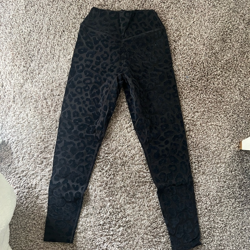 Balance athletica king cheetah velour. Size small